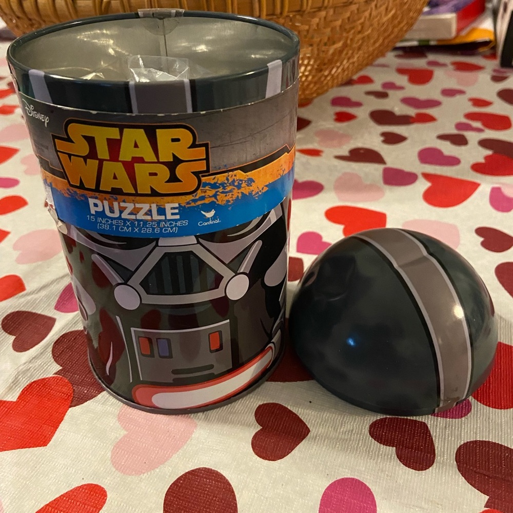 Star Wars 100 piece puzzle in tin - Picture 3 of 6
